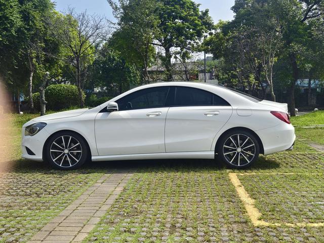 Mercedes-Benz Mercedes CLA