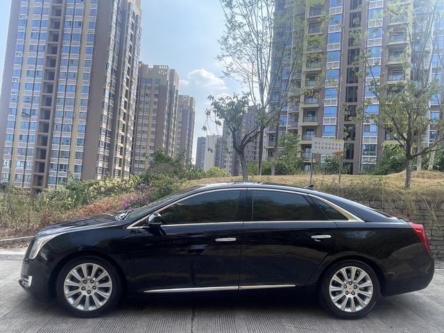 Cadillac XTS