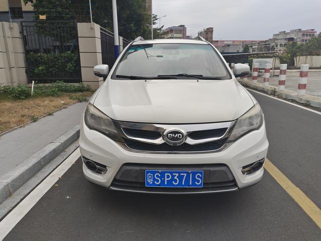 BYD S7