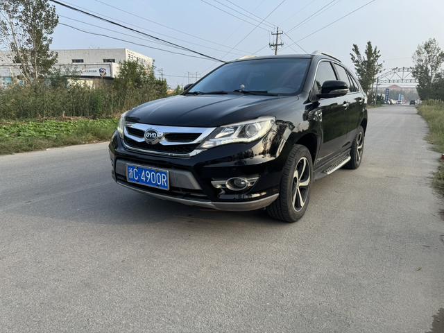 BYD S7