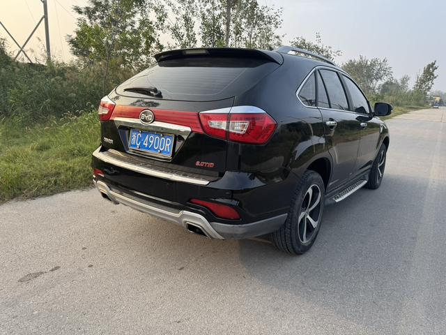 BYD S7