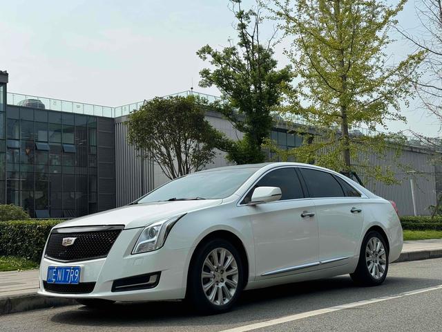 Cadillac XTS