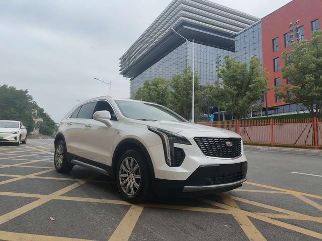 Cadillac XT4