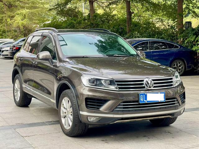 Volkswagen Touareg