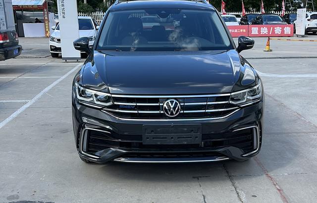 Volkswagen Tiguan L PHEV