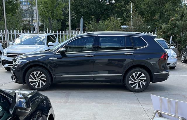 Volkswagen Tiguan L PHEV