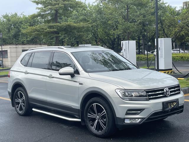 Volkswagen Tiguan L