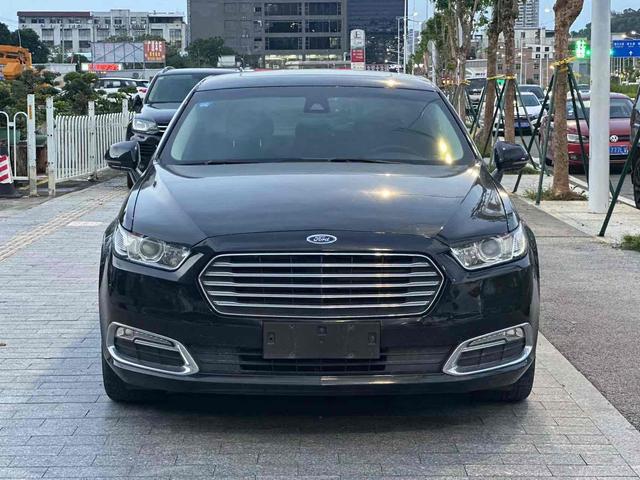 Ford Taurus