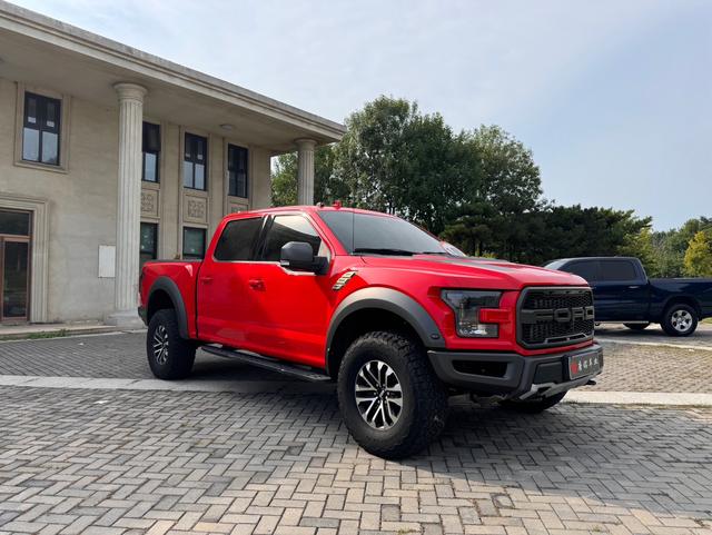 Ford F-150 Raptor