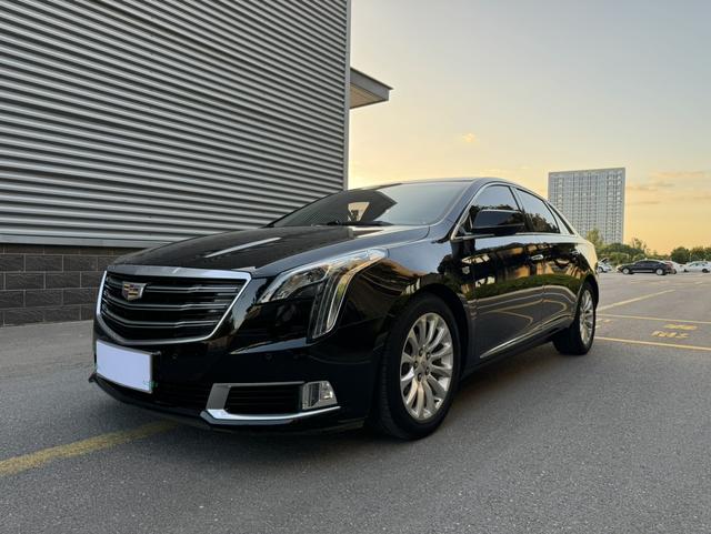 Cadillac XTS