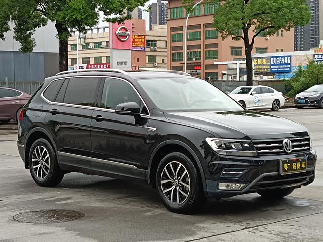 Volkswagen Tiguan L