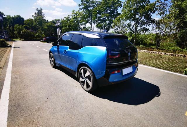 BMW i3 (imported)