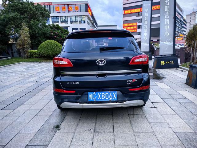 BAIC Magic S6