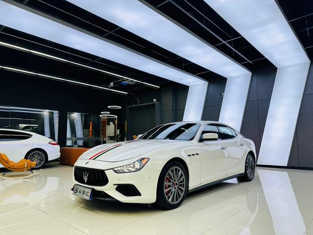 Maserati Ghibli