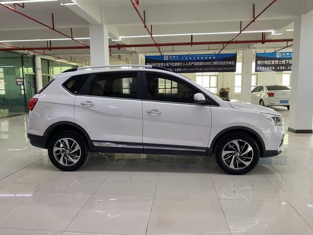 Baojun 560