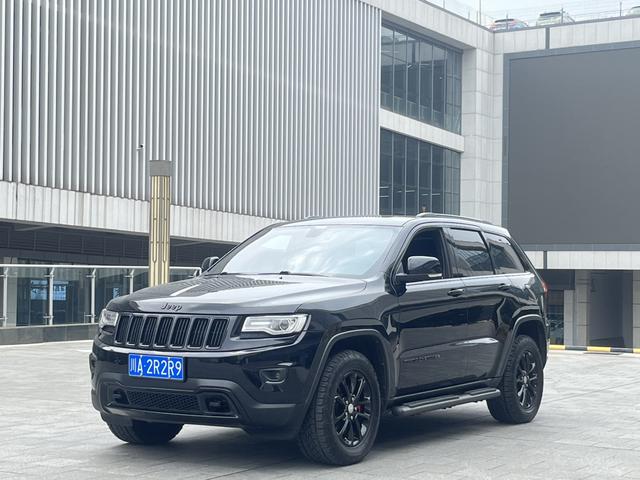 Jeep Grand Cherokee (imported)