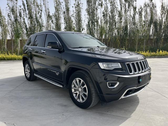 Jeep Grand Cherokee (imported)