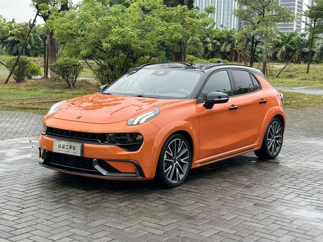 Lynk & Co 02 Hatchback