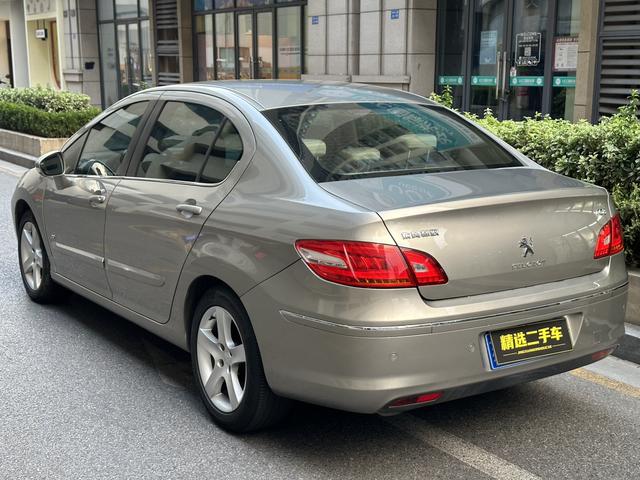 Peugeot 408