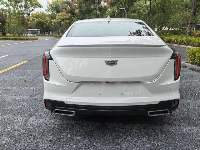 Cadillac CT4