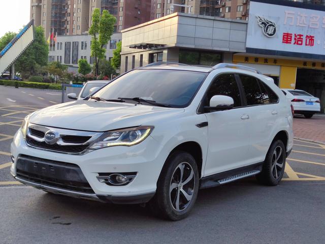 BYD S7