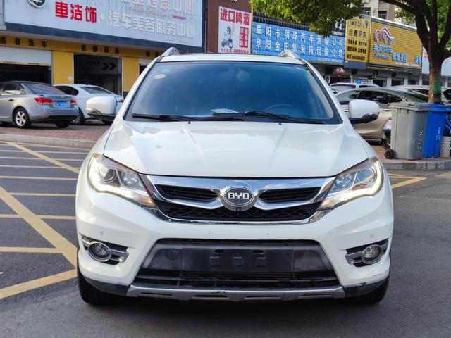 BYD S7