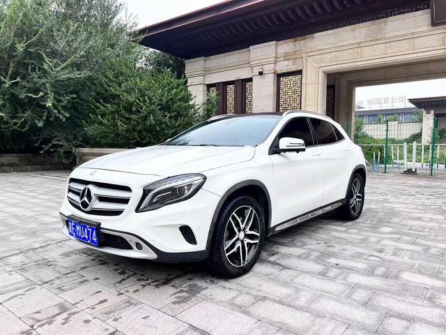 Mercedes-Benz GLA