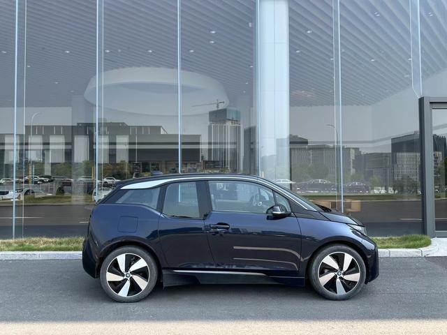 BMW i3 (imported)