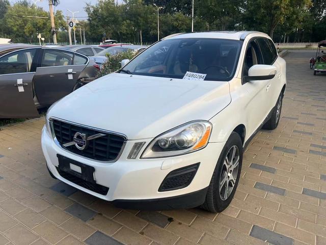 Volvo XC60 (imported)