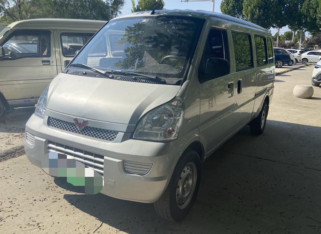 Wuling Rongguang EV