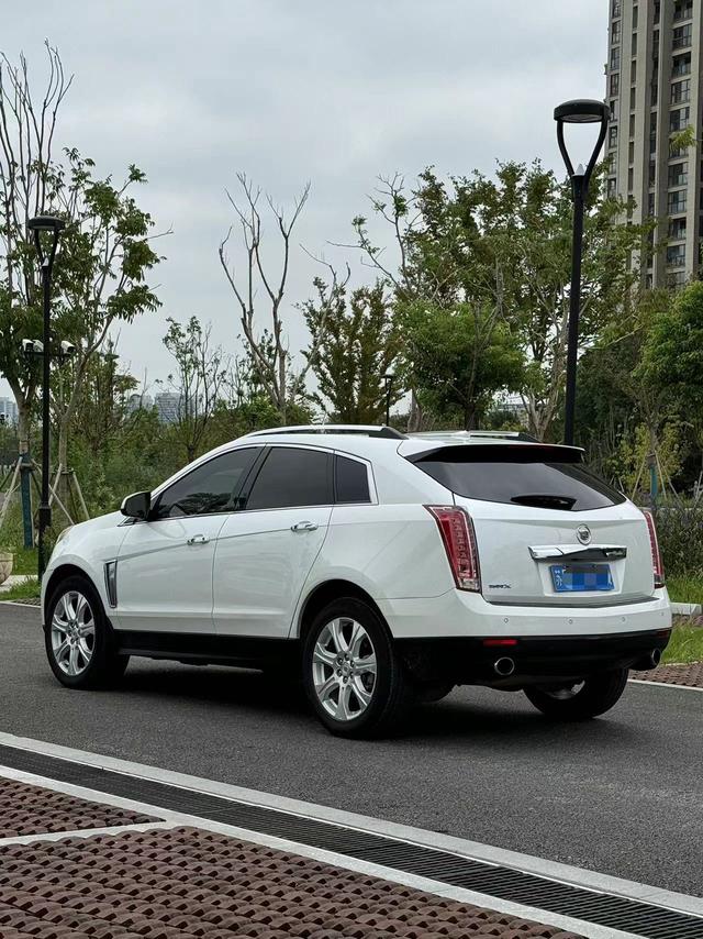 Cadillac SRX