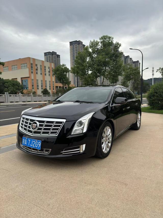 Cadillac XTS