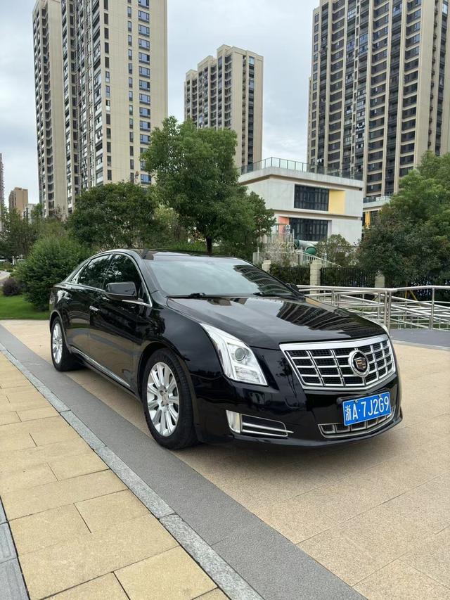 Cadillac XTS