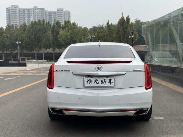 Cadillac XTS