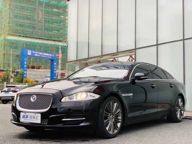 Jaguar XJ