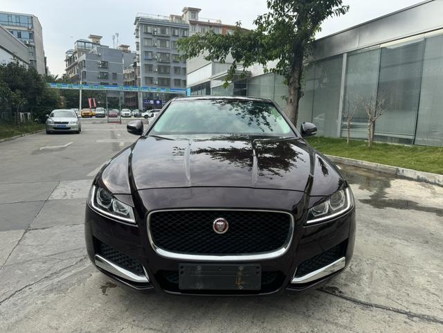 Jaguar XFL