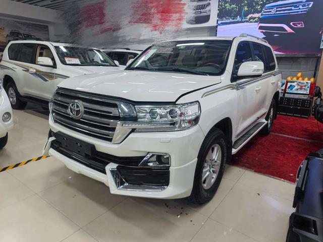 Toyota Land Cruiser (imported)