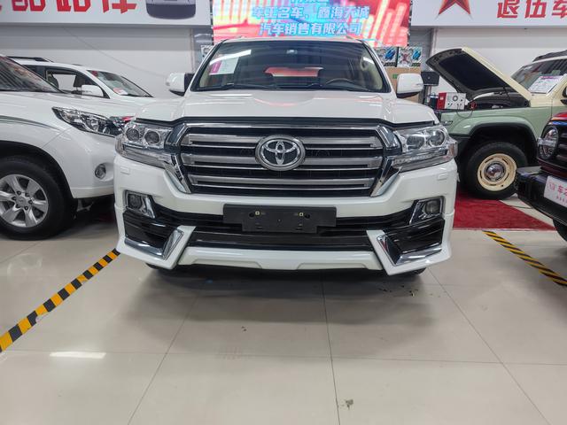 Toyota Land Cruiser (imported)