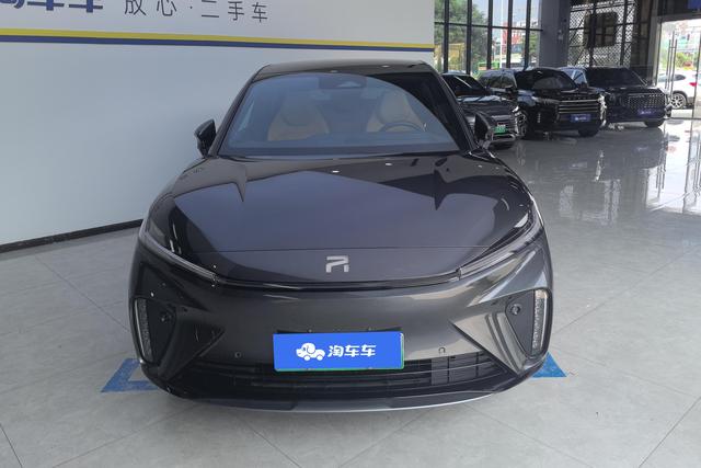 Rising Auto Feifan R7