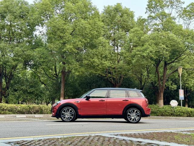 MINI CLUBMAN