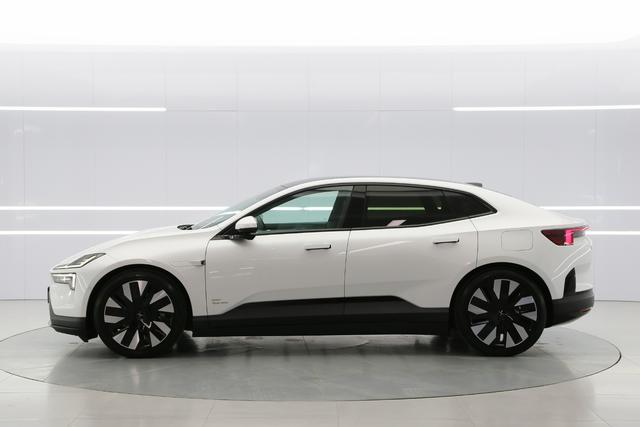 Polestar 4