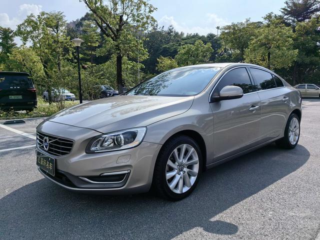 Volvo S60