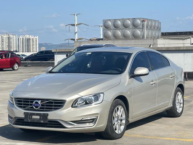 Volvo S60