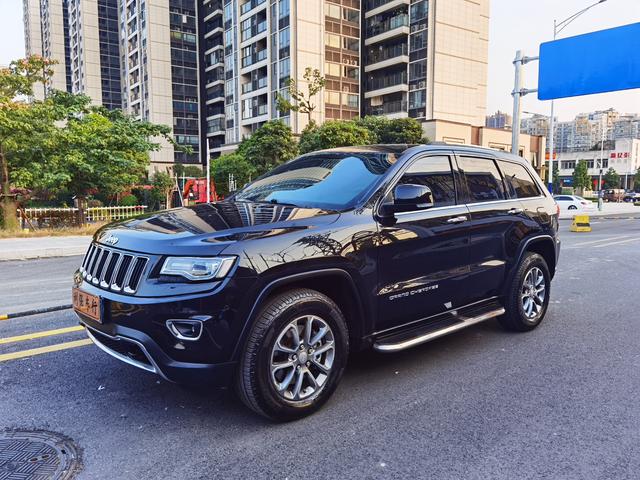 Jeep Grand Cherokee (imported)