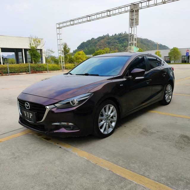 Mazda 3 Angkesela