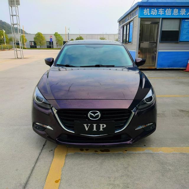 Mazda 3 Angkesela