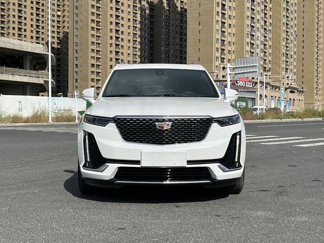 Cadillac XT6