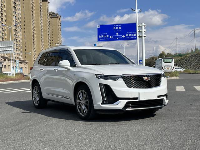 Cadillac XT6