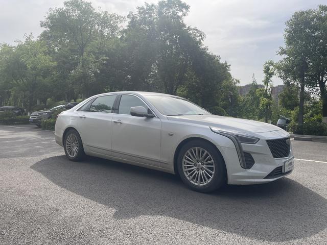 Cadillac CT6