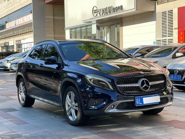 Mercedes-Benz GLA